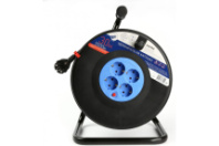 Удлинитель на катушке SmartBuy 4 гнезда, 16А, 3500Вт, 30м, заземление, предохранитель, черный Удлинитель на катушке SmartBuy 4 гнезда, 16А, 3500Вт, 30м, заземление, предохранитель, черный